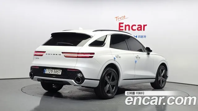 Genesis GV70 — Фото автомобиля 2