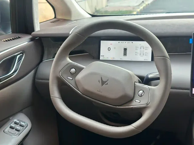 Arcfox Wendao V9 — Фото автомобиля 15