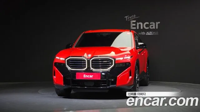 BMW XM — Фото автомобиля 3