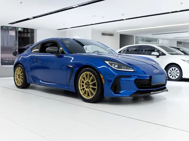 Subaru BRZ — Фото автомобиля 3