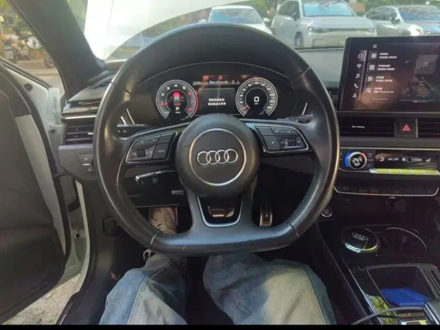 Audi A4L — Фото автомобиля 12