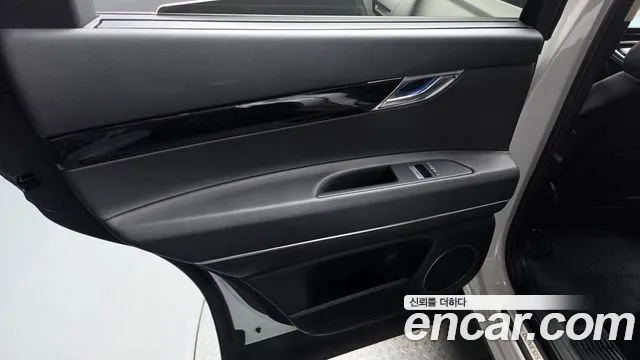Genesis GV80 — Фото автомобиля 14
