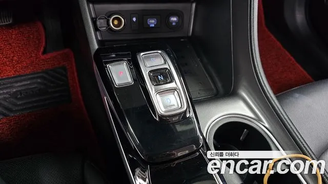 Hyundai Sonata Inspiration — Фото автомобиля 9