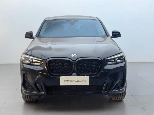 BMW BMW X4 2022 xDrive 25i M Sport Package — Фото автомобиля 3