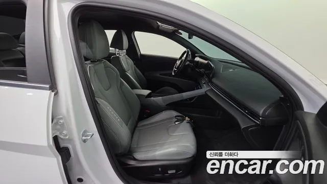 Hyundai Avante — Фото автомобиля 16