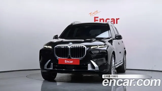 BMW X7 — Фото автомобиля 3