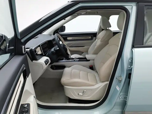 Geely ICON — Фото автомобиля 10