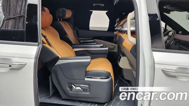 Kia Canival Новый Carnival 4 поколение Дизель 9 мест Hi-Limousine (Спецкузов) — Фото автомобиля 9