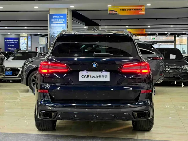 BMW BMW X5 2022 Facelift xDrive 40Li Premium M Sport Package — Фото автомобиля 14