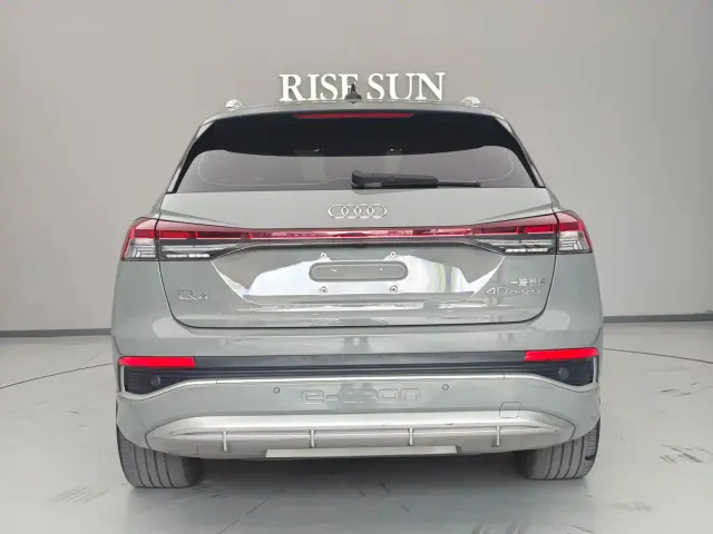 Audi Q4 e-tron — Фото автомобиля 14