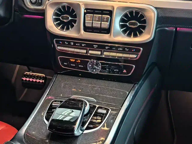 Mercedes-Benz G-Class — Фото автомобиля 14