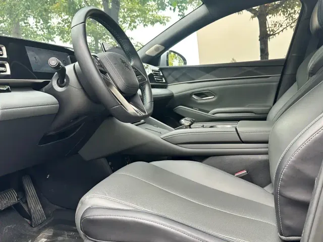 BYD Qin L 2024 DM-i 120KM Superior Edition — Фото автомобиля 11