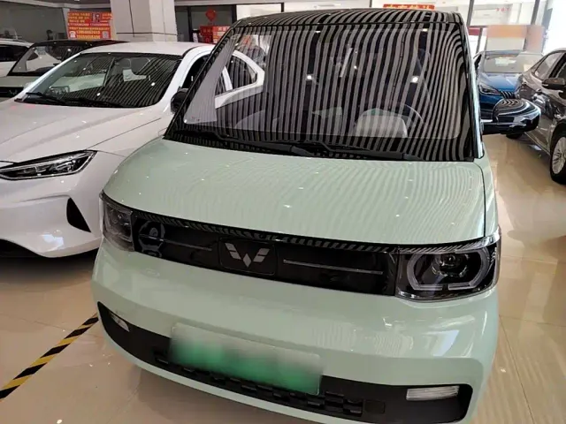 Wuling Hongguang Mini EV — Фото автомобиля 2