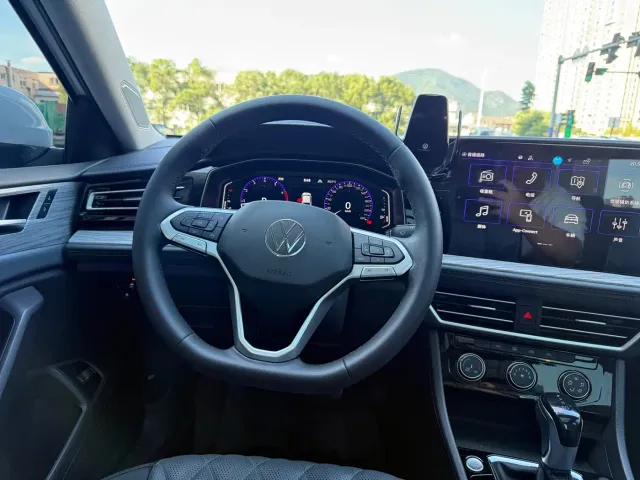 Volkswagen Sagitar — Фото автомобиля 7