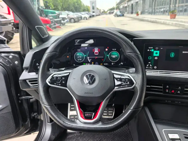 Volkswagen Golf GTI — Фото автомобиля 28