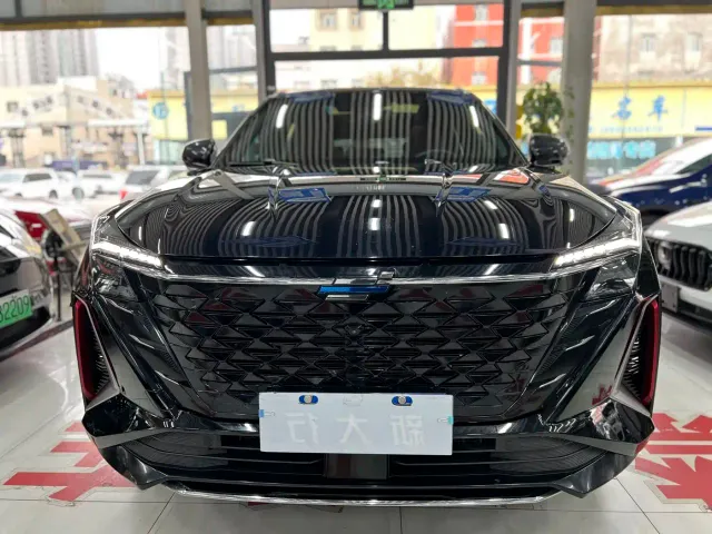 Changan Z6 — Фото автомобиля 2
