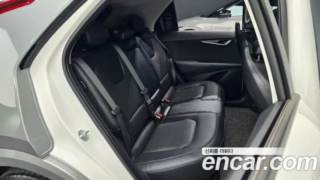 Kia Niro New — Фото автомобиля 16