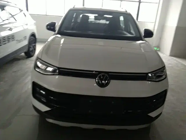 Volkswagen Tharu — Фото автомобиля 2