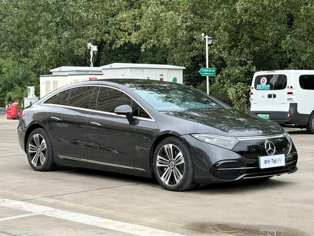 Mercedes-Benz EQS — Фото автомобиля 3