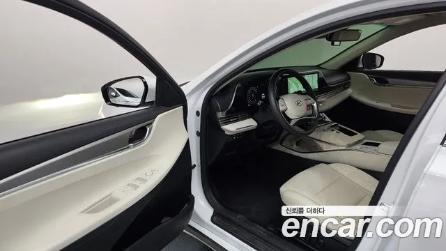 Hyundai Grandeur Новый Grandeur IG — Фото автомобиля 10