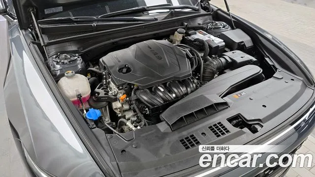 Hyundai Grandeur Grandeur (GN7) 2.5 Бензин 2WD — Фото автомобиля 6