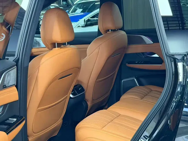 Xpeng G9 — Фото автомобиля 8