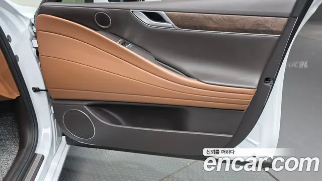 Genesis G80 Бензин 3.5 турбо AWD — Фото автомобиля 23