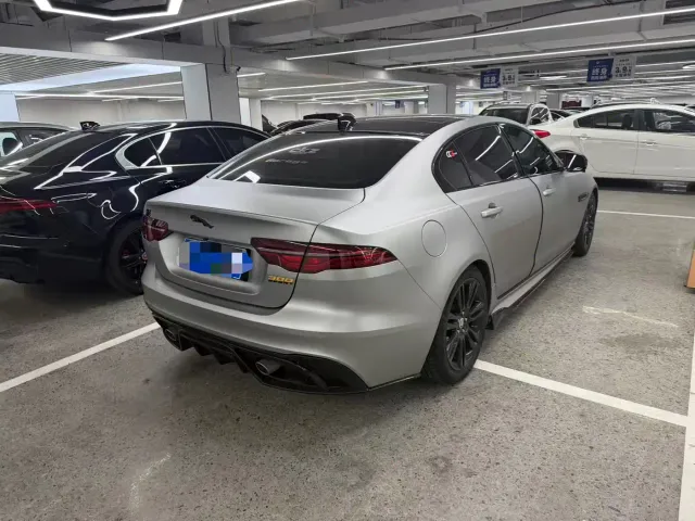 Jaguar XEL — Фото автомобиля 4