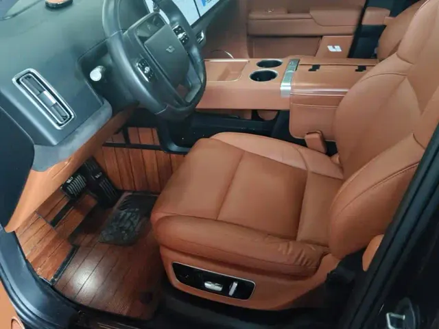 Li Auto L9 — Фото автомобиля 9
