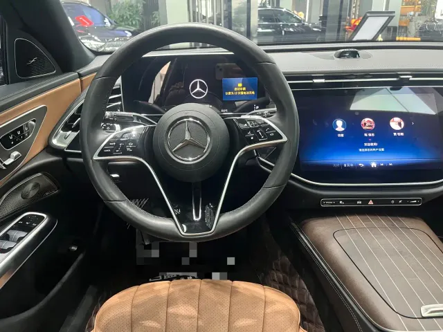 Mercedes-Benz E-Class — Фото автомобиля 6