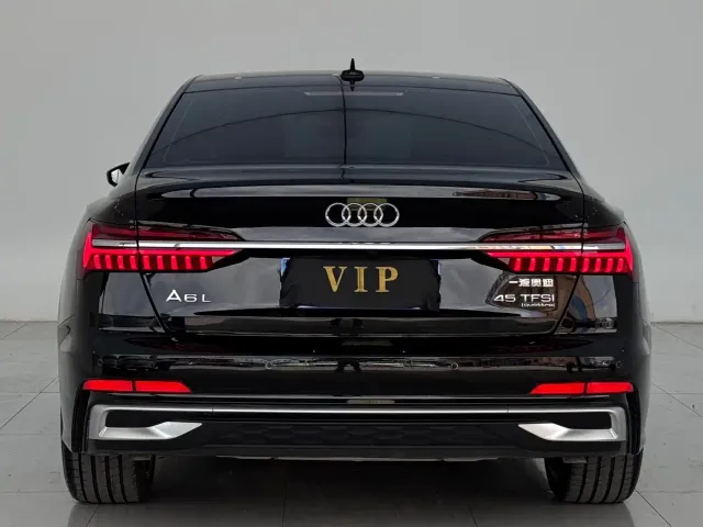 Audi A6L — Фото автомобиля 10