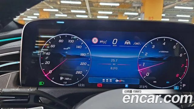 Mercedes-Benz E-Class E-класс W214 E300 4MATIC Exclusive — Фото автомобиля 16