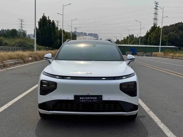 Xpeng G9 — Фото автомобиля 2