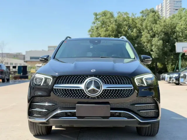 Mercedes-Benz GLE-Class — Фото автомобиля 2