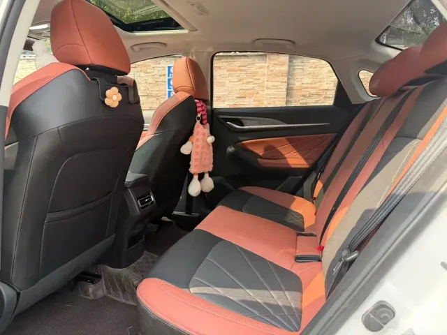 Changan Eado — Фото автомобиля 7