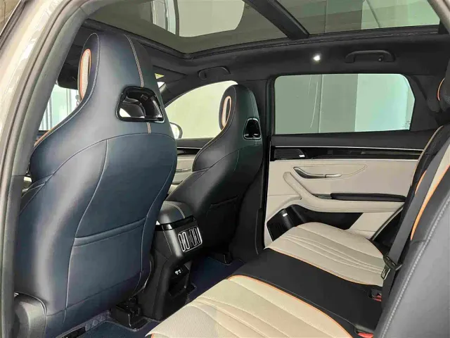 BYD Song PLUS — Фото автомобиля 25