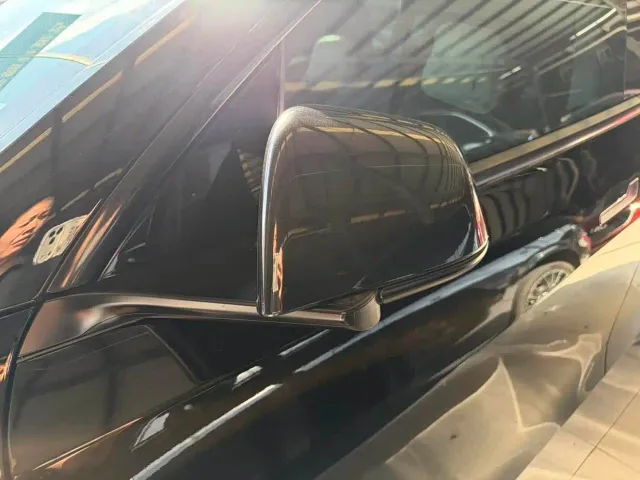 Tesla Model Y — Фото автомобиля 6