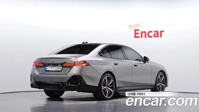 BMW 5 Series G60 — Фото автомобиля 2
