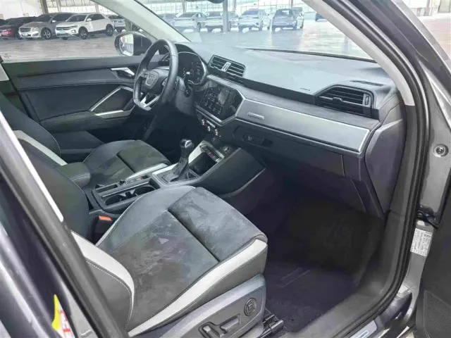 Audi Q3 — Фото автомобиля 12