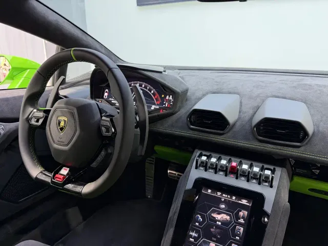 Lamborghini Huracan — Фото автомобиля 17