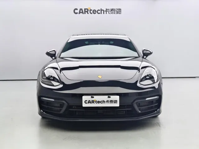 Porsche Panamera — Фото автомобиля 3