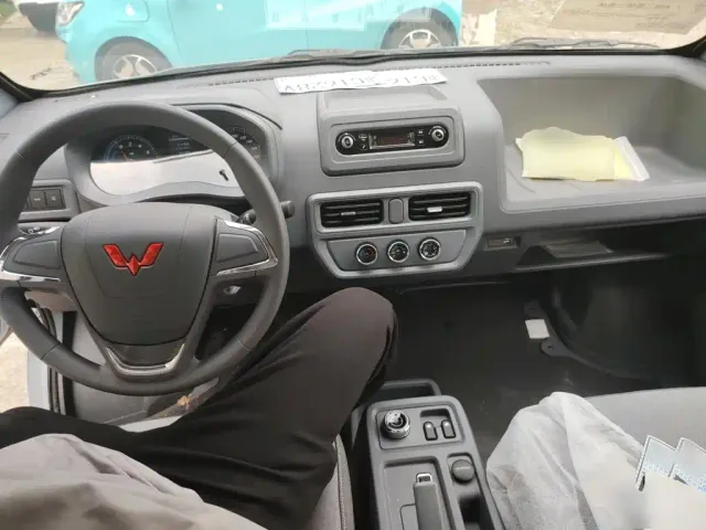 Wuling Yangguang — Фото автомобиля 9