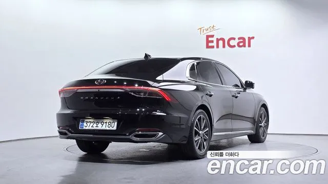 Hyundai Grandeur Новый Grandeur IG — Фото автомобиля 2