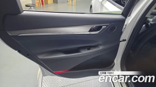 Hyundai Grandeur Новый Grandeur IG 3.0 LPi (Для проката) — Фото автомобиля 20