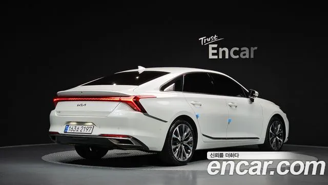 Kia K8 — Фото автомобиля 2