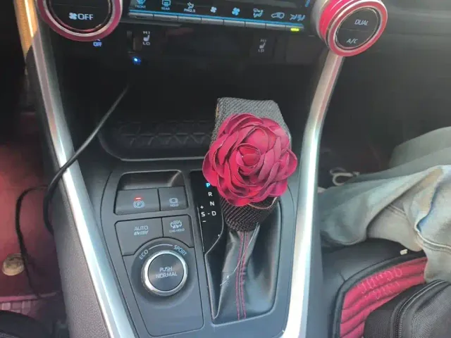 Toyota RAV4 Rongfang Dual Engine E+ — Фото автомобиля 10