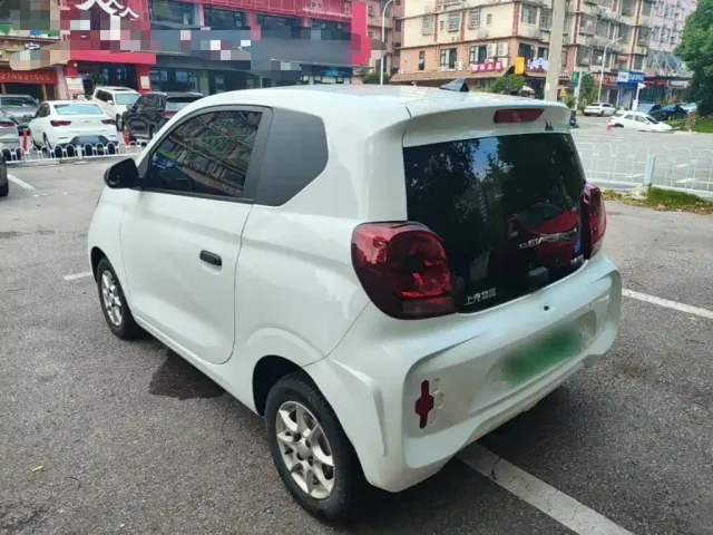 Roewe Clever — Фото автомобиля 4