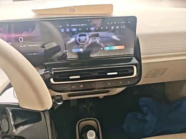 Baojun KiWi EV — Фото автомобиля 12
