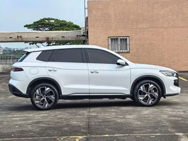 BYD Song Pro — Фото автомобиля 4