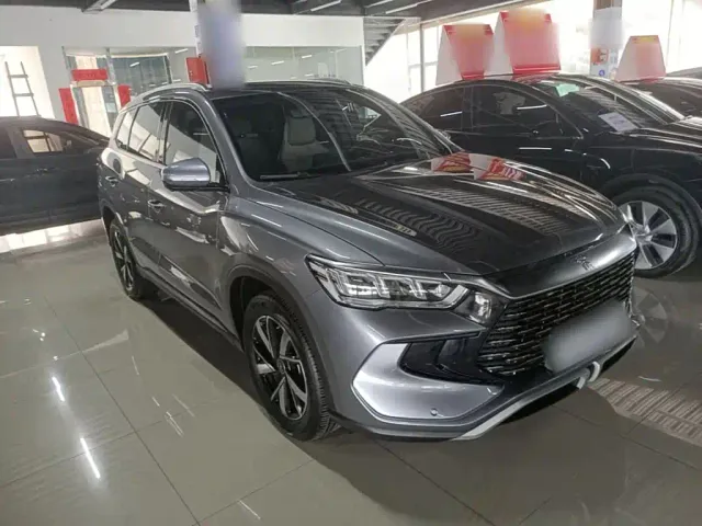 BYD Song Pro — Фото автомобиля 3